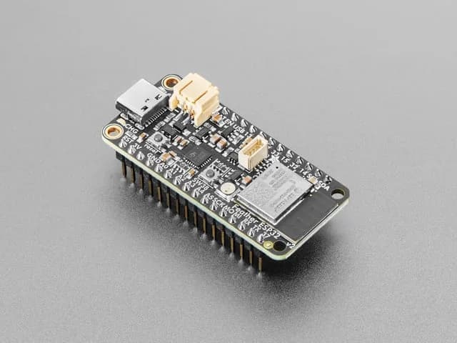 Adafruit ESP32 Feather V2 с разъемами — 8 МБ флэш-памяти + 2 МБ PSRAM
