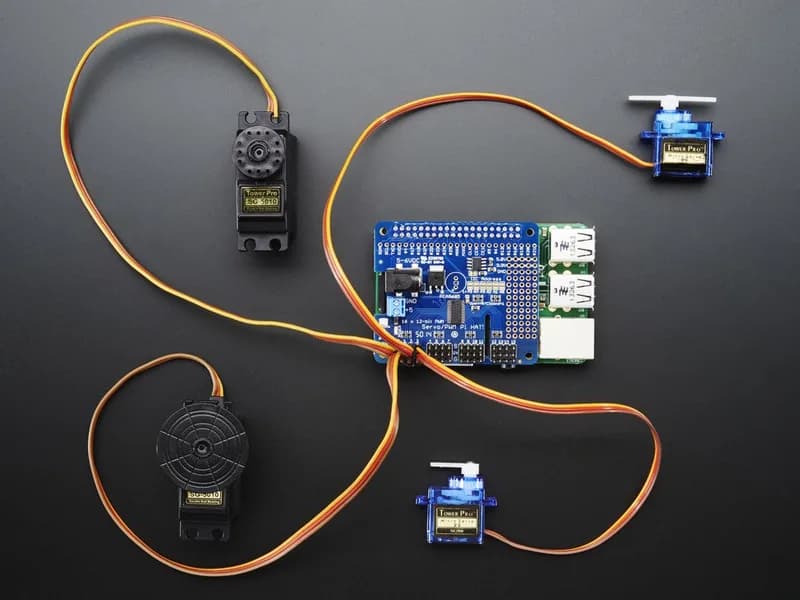 16-канальный ШИМ / сервопривод для Raspberry Pi — мини-набор Adafruit