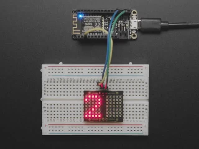 Pixie Chroma — цепной светодиодный матричный RGB-дисплей 5x7 для Arduino