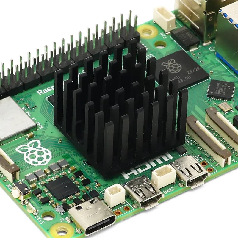 Большой клейкий радиатор для Raspberry Pi