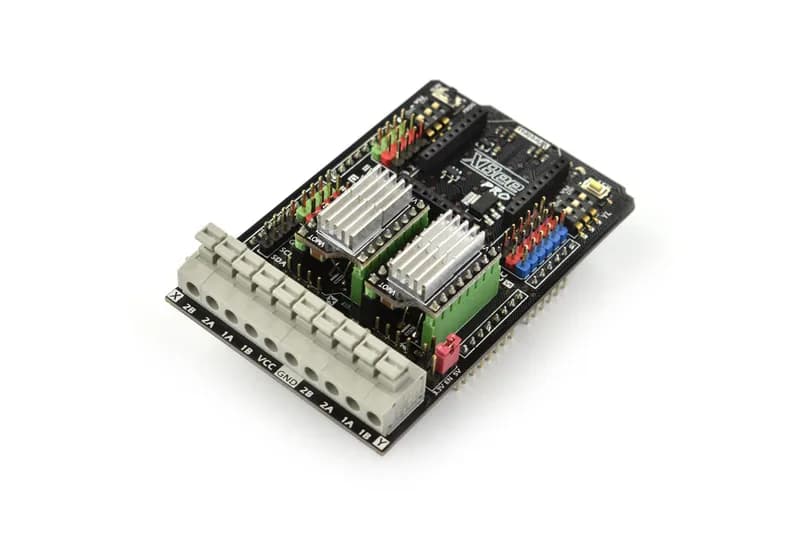 Откройте для себя возможности экрана DRV8825 для шаговых двигателей