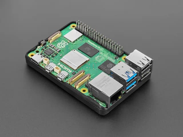 Защитный силиконовый бампер для Raspberry Pi 5