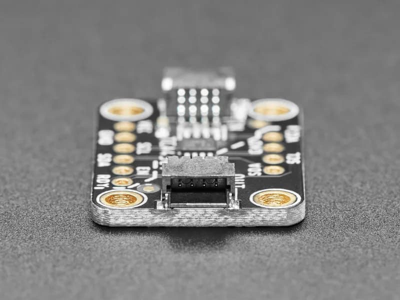 Adafruit TCA4307 Буфер I2C с возможностью горячей замены и восстановлением зависшей шины - STEMMA QT / Qwiic
