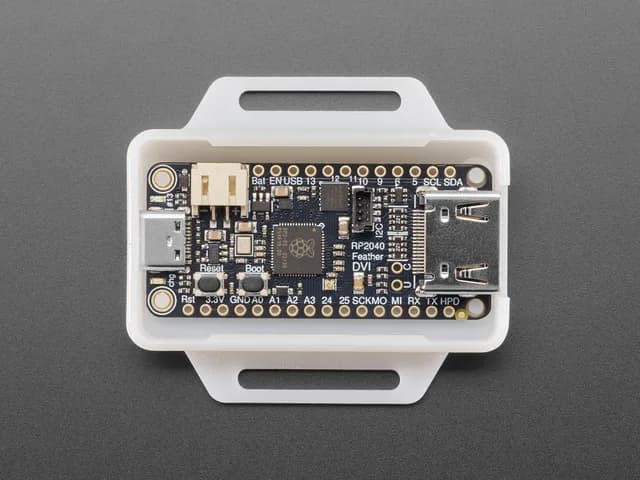 Защелкивающийся корпус для Adafruit Feather RP2040 DVI