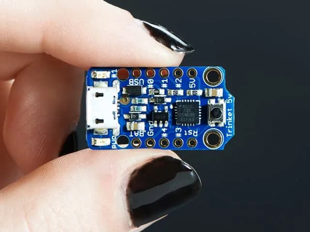 Adafruit Trinket - Мини-микроконтроллер - Логика 5 В
